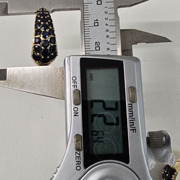 Watch Video / 14K Gold Sapphire Hoop Earrings - Picture 7 of 12